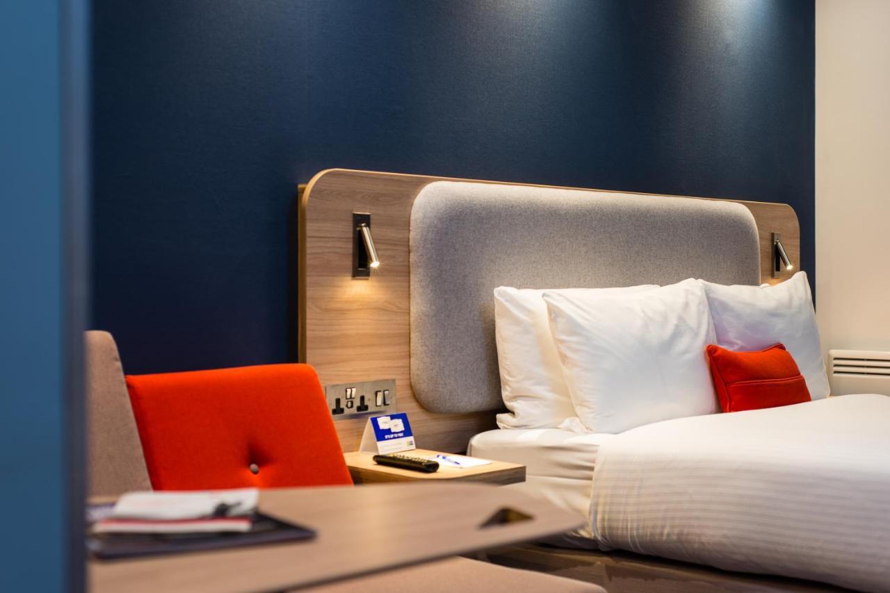 Holiday Inn Express Strathclyde Park M74, Jct 5 By Ihg Motherwell Eksteriør billede