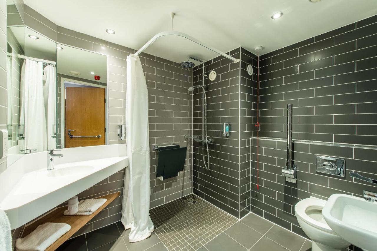 Holiday Inn Express Strathclyde Park M74, Jct 5 By Ihg Motherwell Eksteriør billede