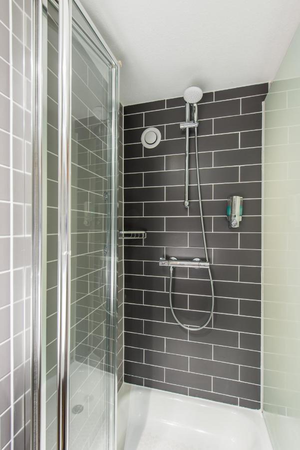 Holiday Inn Express Strathclyde Park M74, Jct 5 By Ihg Motherwell Eksteriør billede