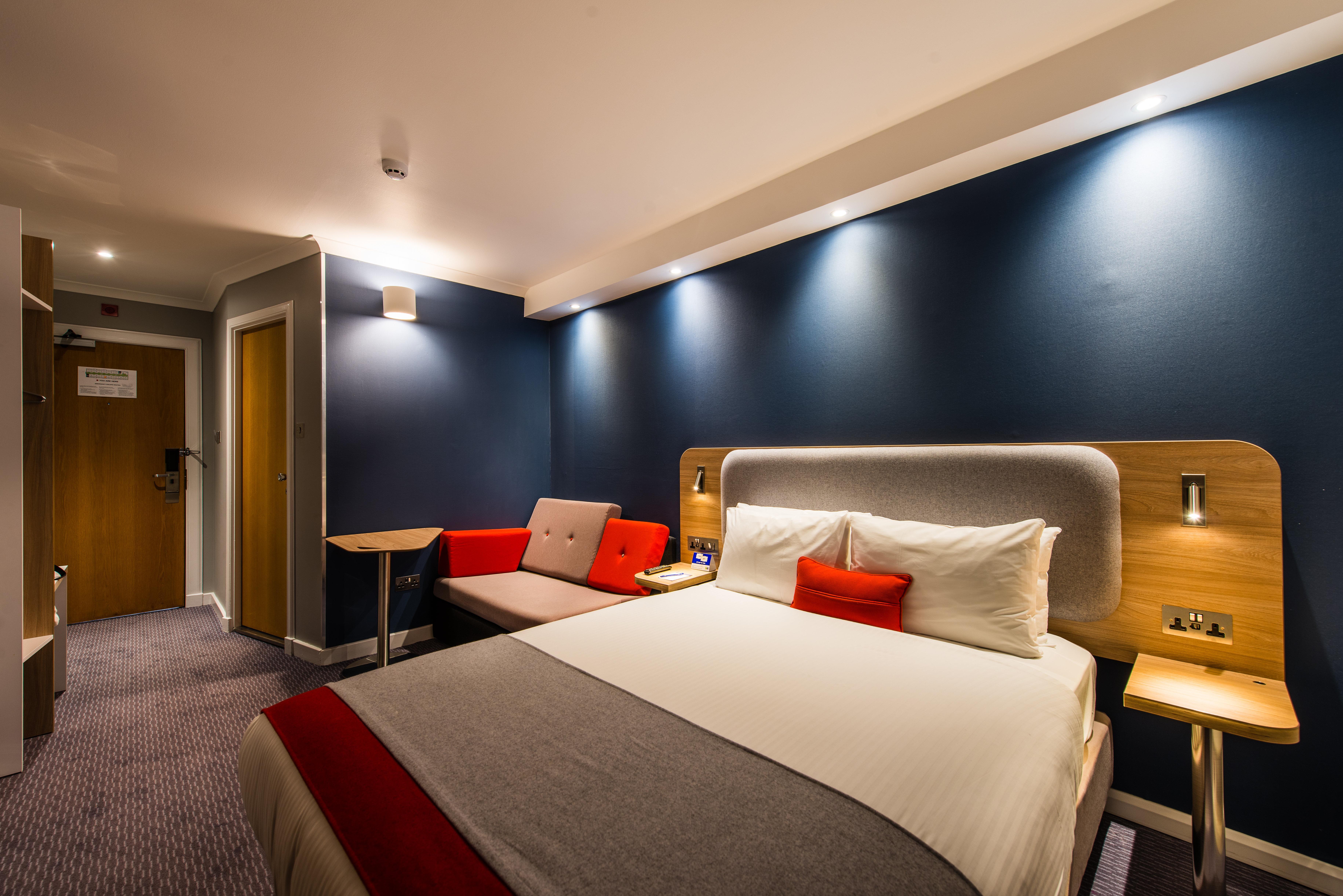 Holiday Inn Express Strathclyde Park M74, Jct 5 By Ihg Motherwell Eksteriør billede