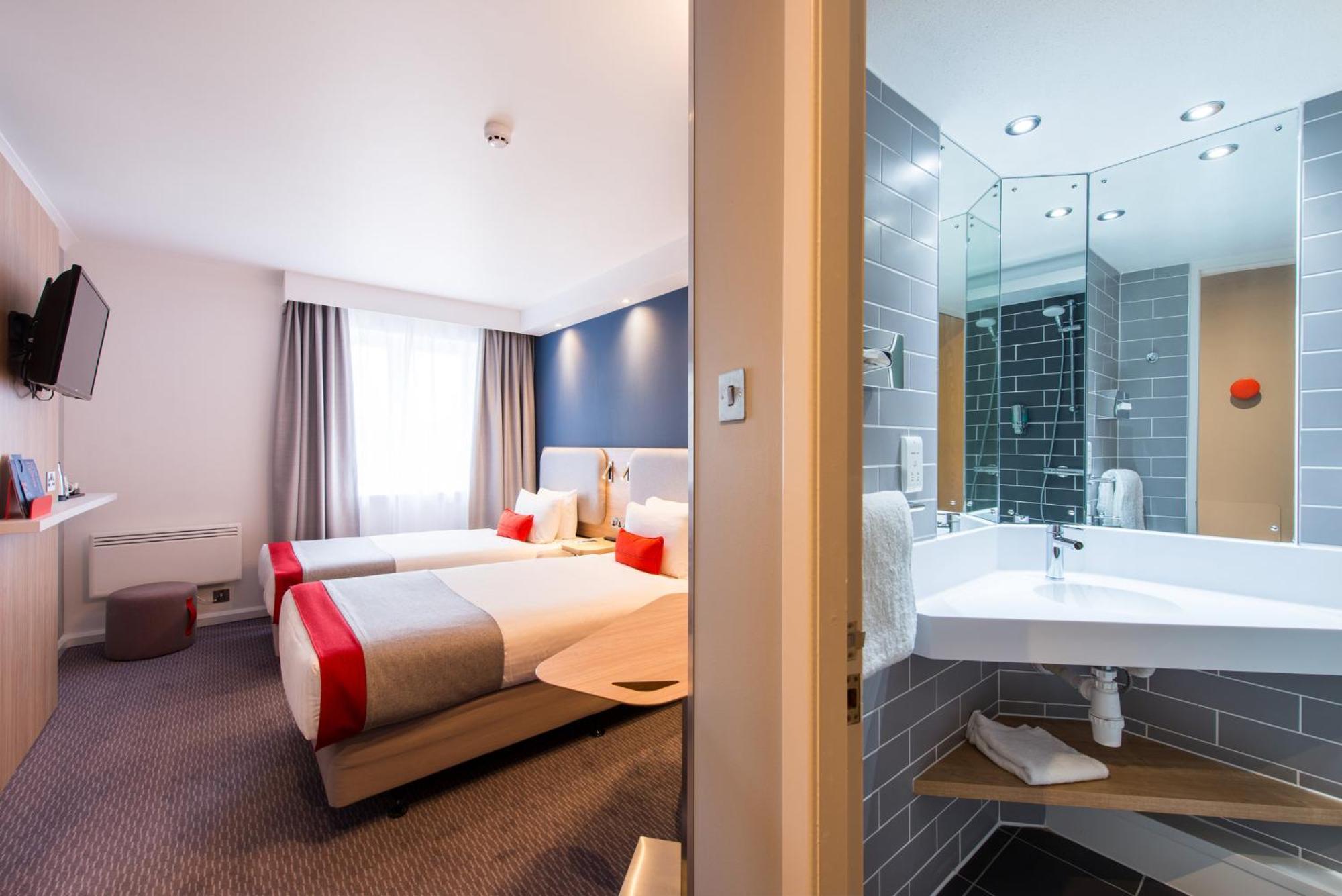 Holiday Inn Express Strathclyde Park M74, Jct 5 By Ihg Motherwell Eksteriør billede