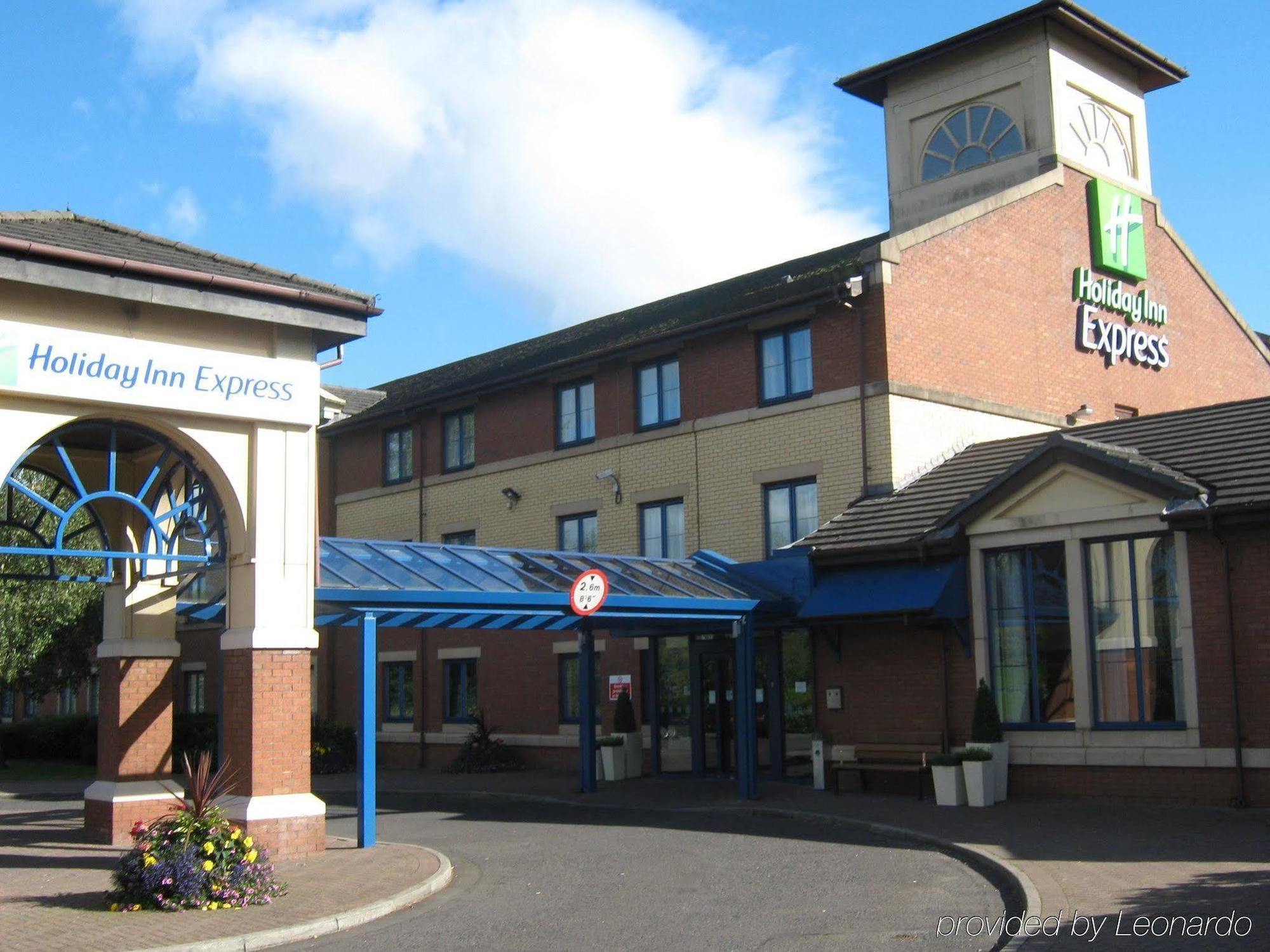Holiday Inn Express Strathclyde Park M74, Jct 5 By Ihg Motherwell Eksteriør billede