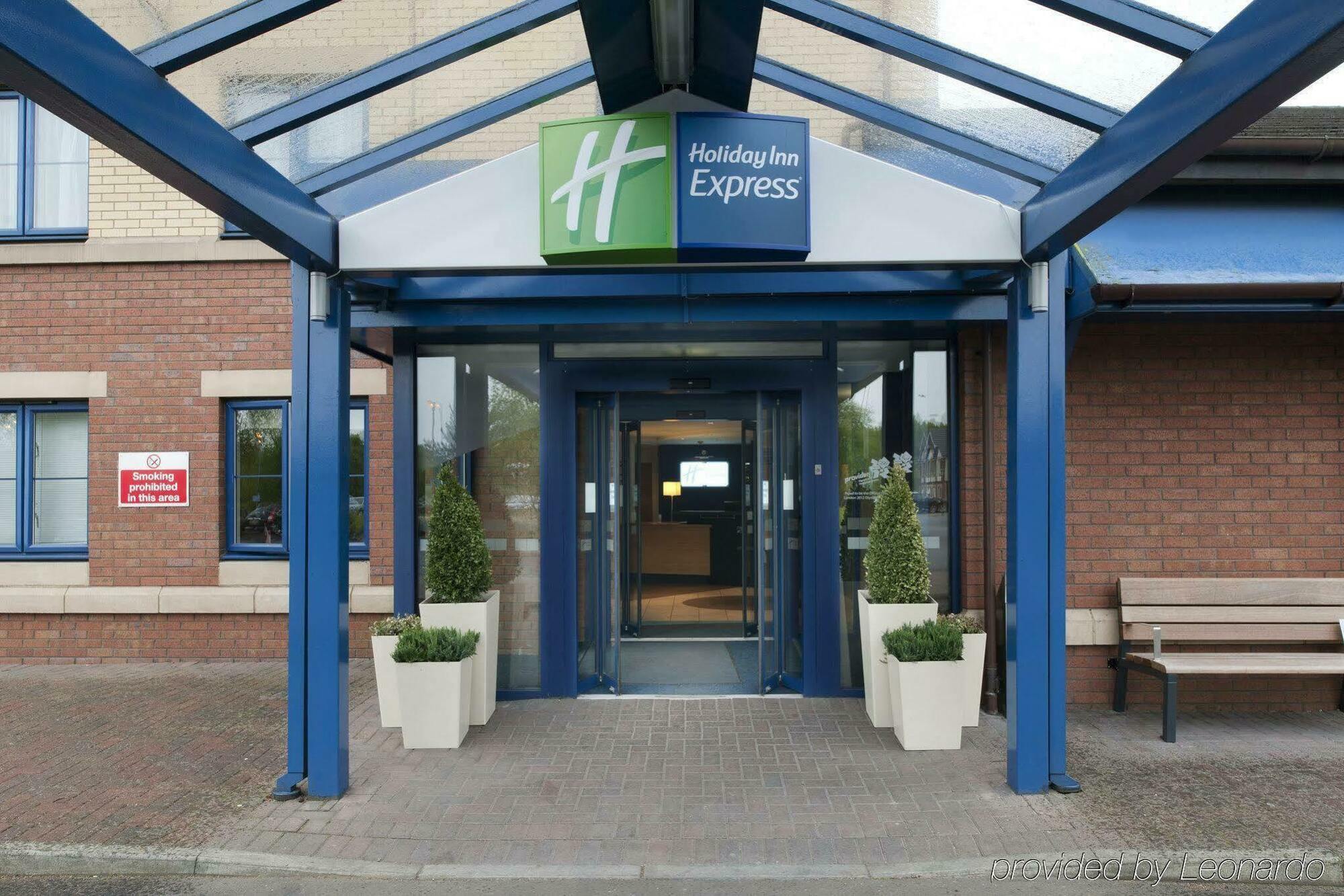 Holiday Inn Express Strathclyde Park M74, Jct 5 By Ihg Motherwell Eksteriør billede